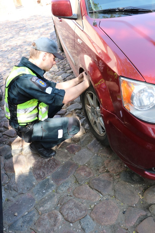 Neeilinis policijos reidas Rotušės aikštėje