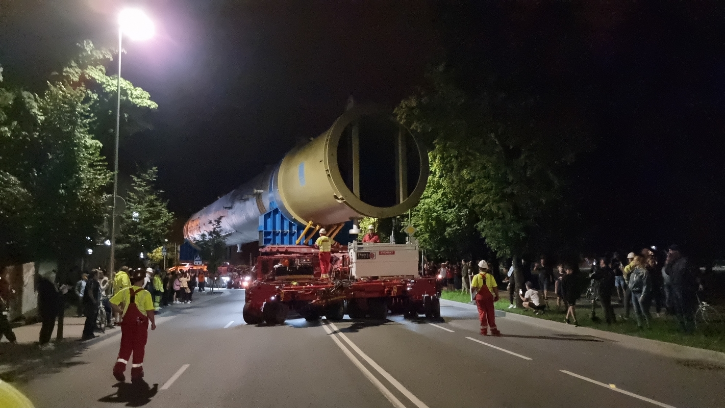 Didžiausio krovinio šalies istorijoje gabenimas