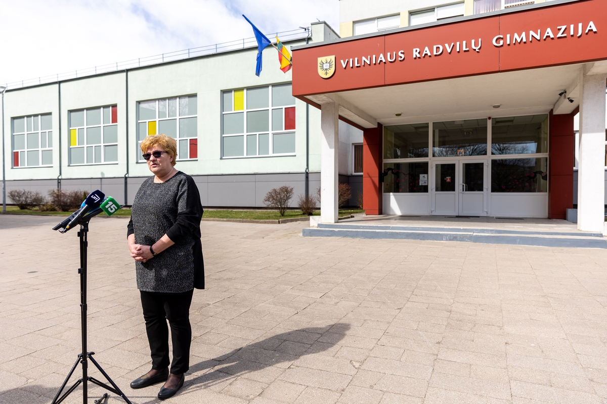 Komentaras apie įtariamą moksleivio šaudymą Vilniaus Radvilų gimnazijoje