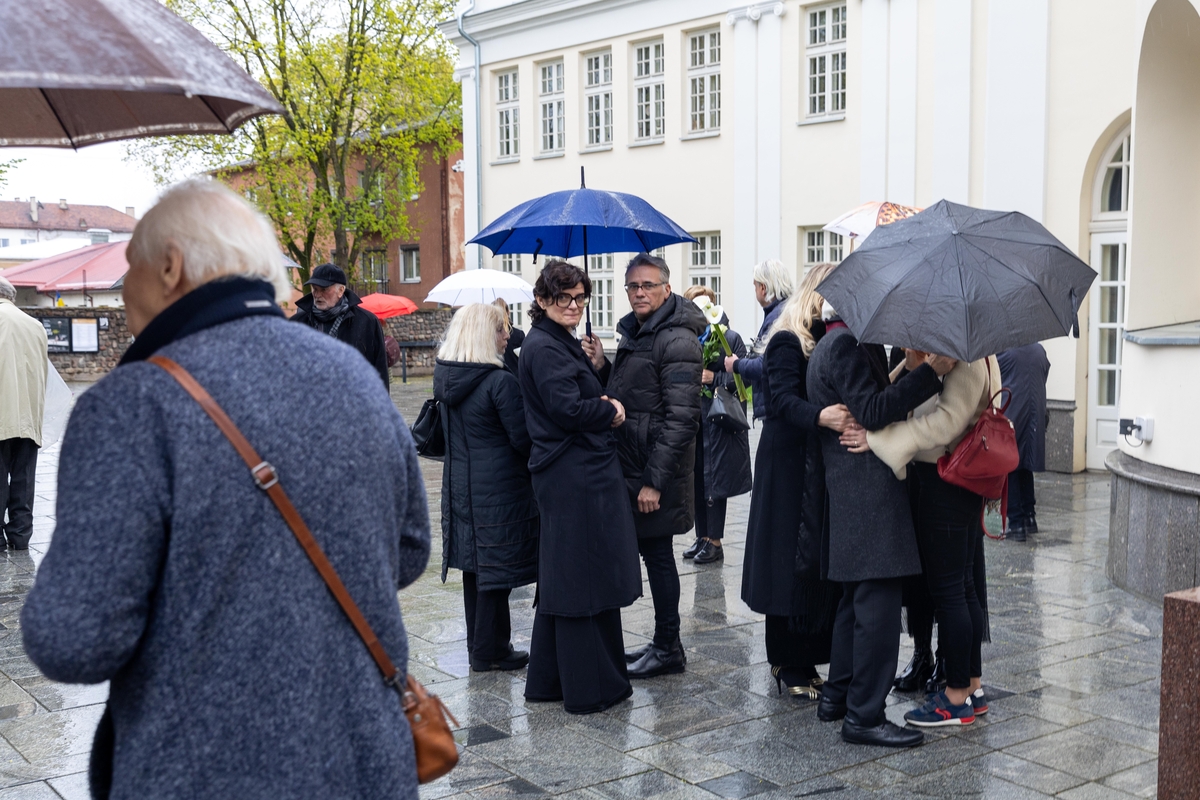 Atsisveikinimas su primadona D. Dirginčiūte-Tamuliene