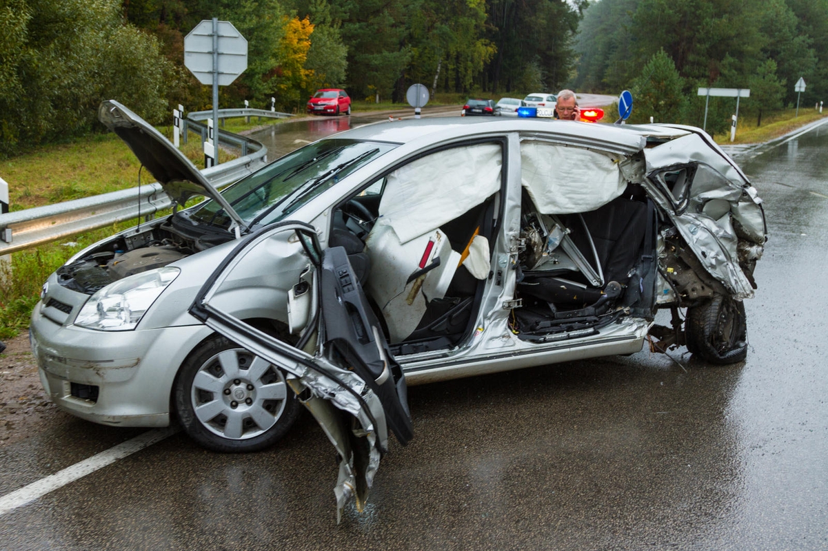 Autobuso ir dviejų lengvųjų automobilių avarija Kačerginėje