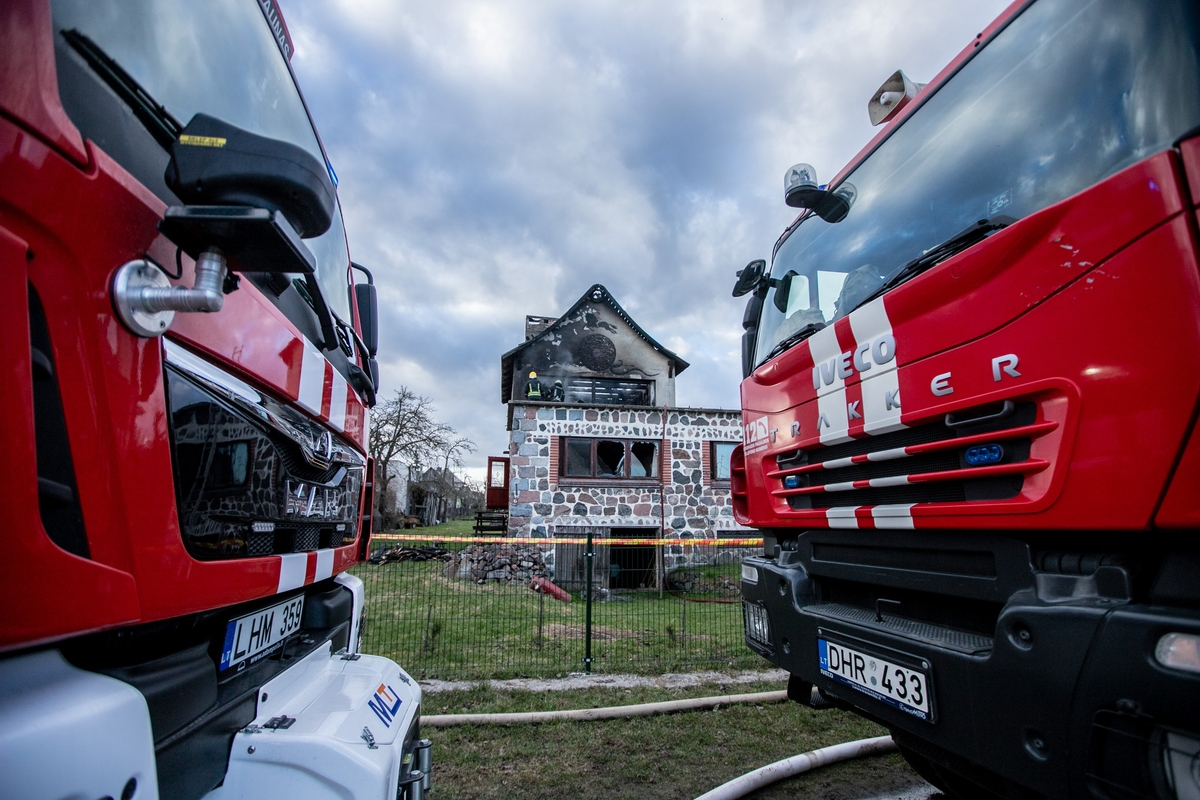 Ringauduose – sprogimas ir didžiulis gaisras