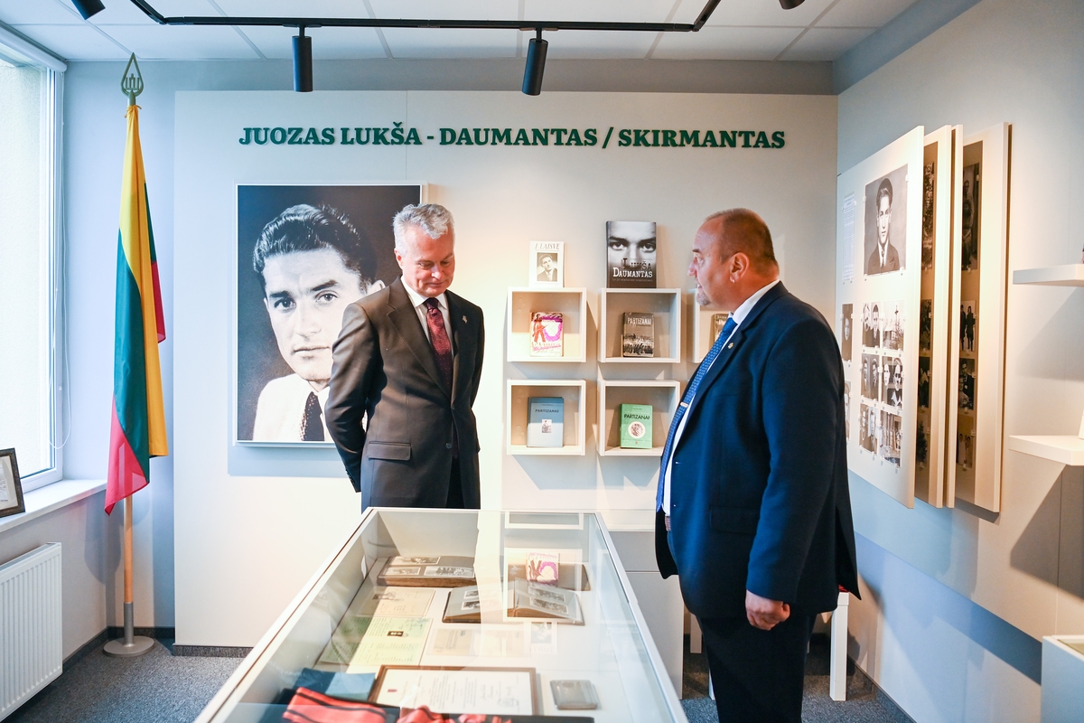 Prezidento dėmesys patriotiškumui Garliavos J. Lukšos gimnazijos Rugsėjo 1-osios šventėje