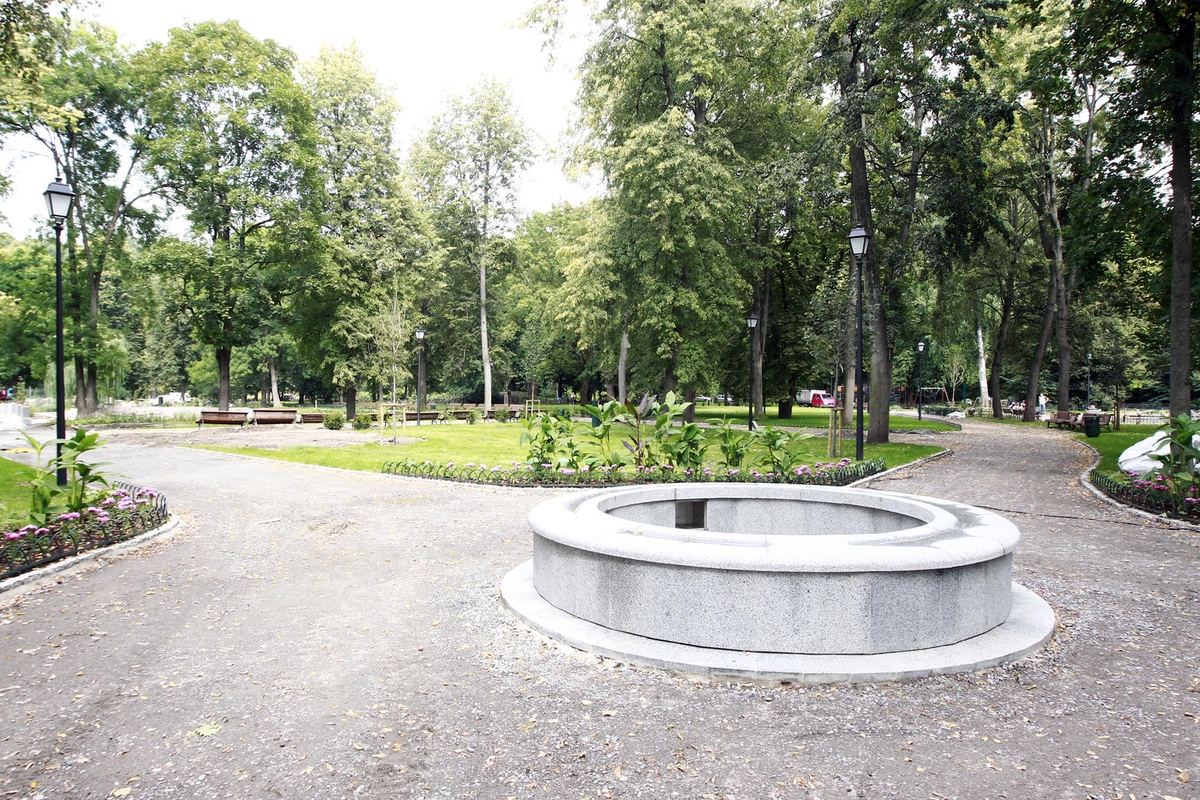 Žvilgsnis į netrukus atsidarysiantį Bernardinų sodą