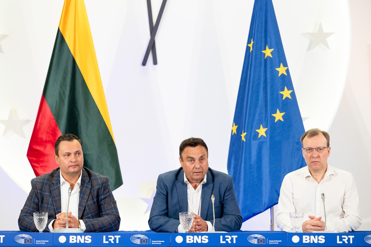  P. Gražulis ir N. Puteikis po EP rinkimų