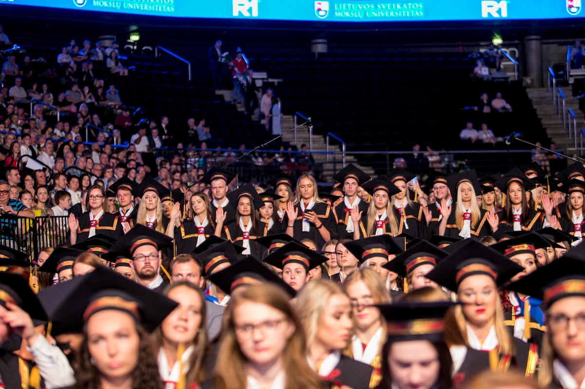 LSMU diplomų įteikimo šventė