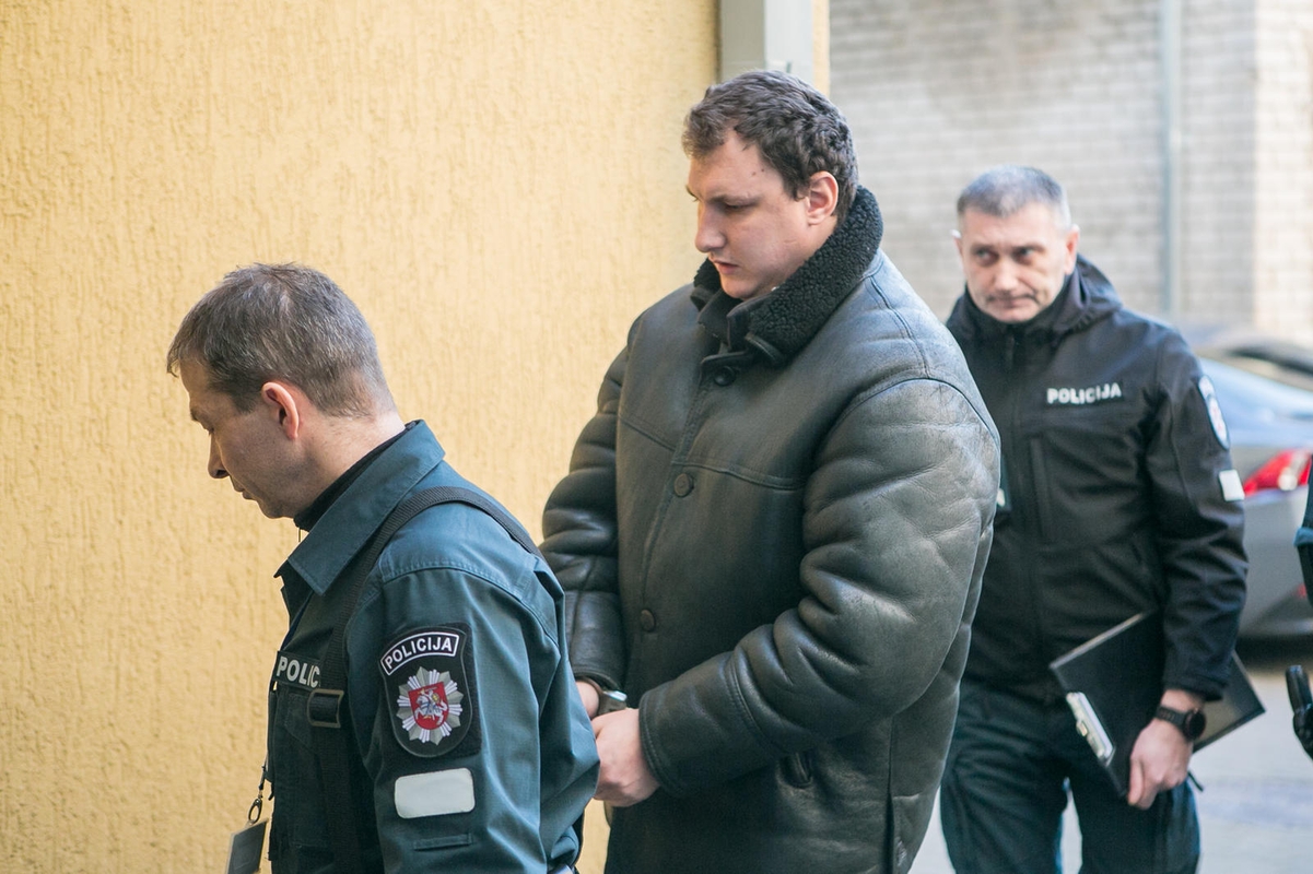 Įtariami žmogžudyste Garliavoje atvesdinti į teismą