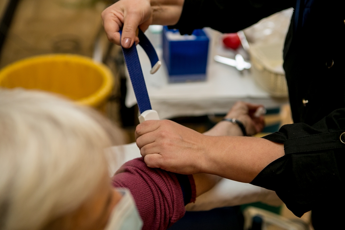 Kraujo donorystės akcija Kauno arkivyskupijos kurijoje