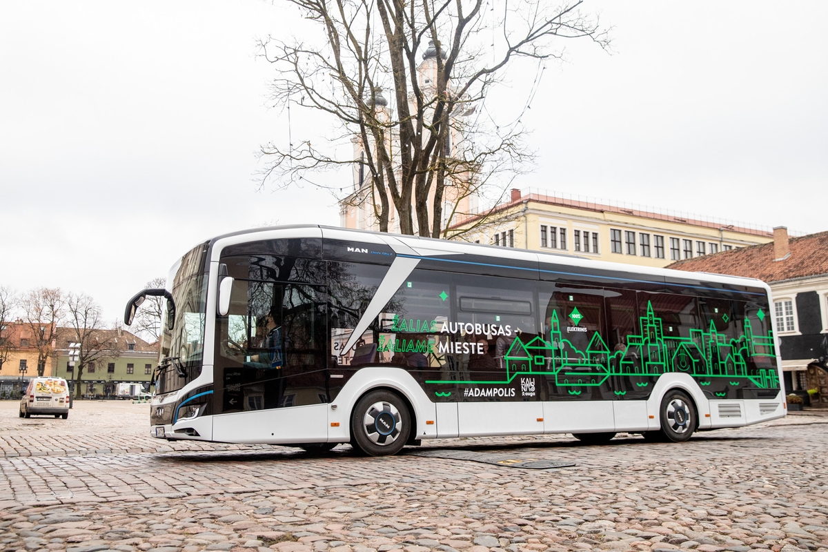 Testas: keleiviai naują elektrobusą galės išbandyti važiuodami 3-iuoju, 37-uoju ir 40-uoju maršrutais.
