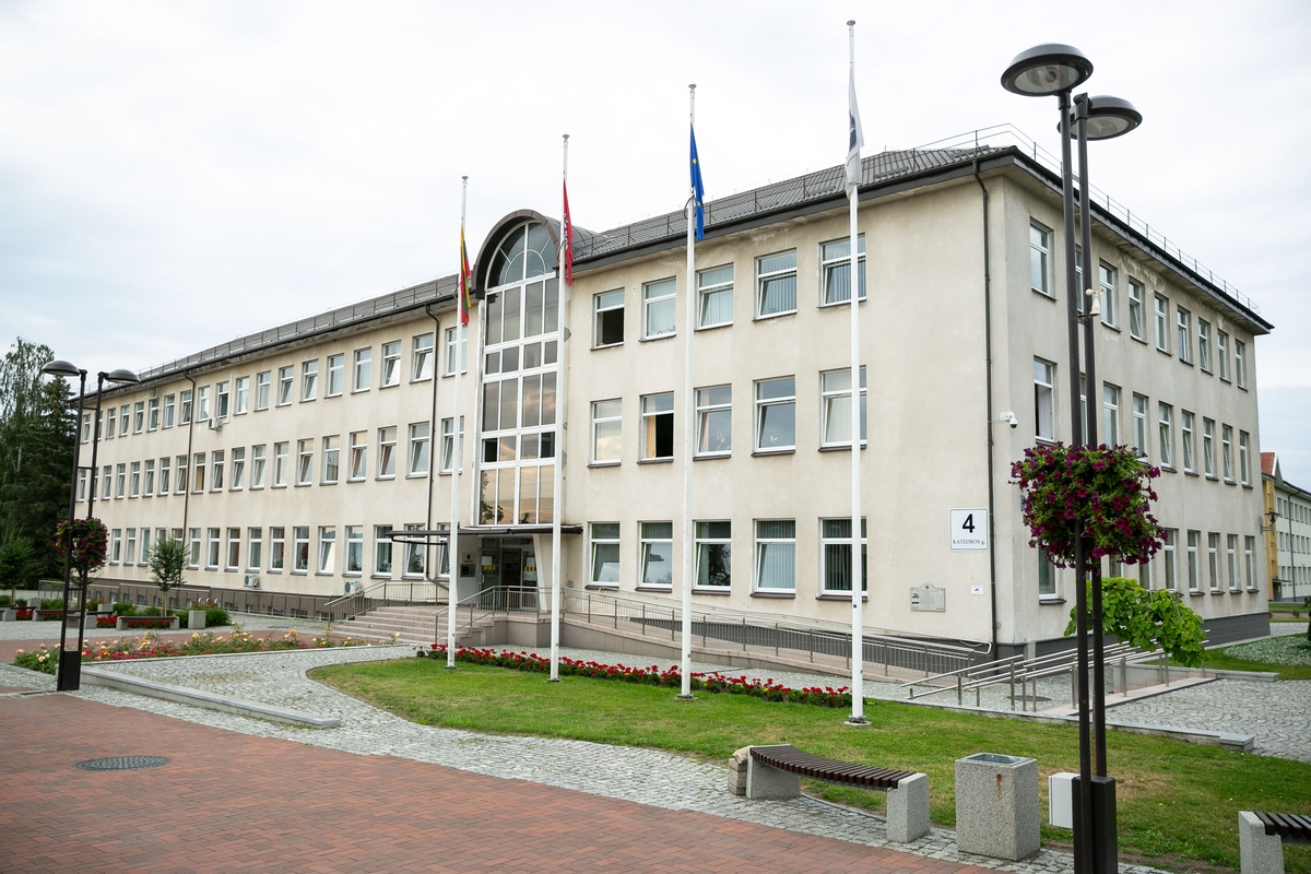 Kaišiadorių savivaldybė dirba po nelegaliu stogu