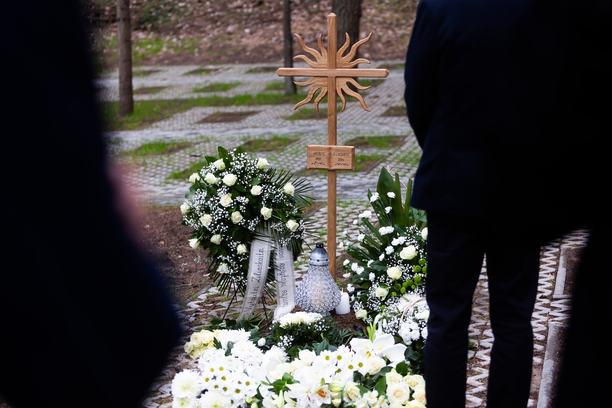 V. Žilinskaitės laidotuvės