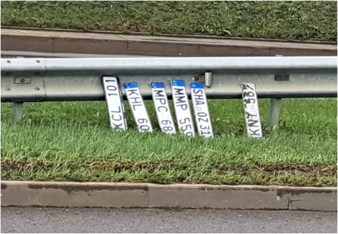 Pranešti: pametus ar radus valstybinius automobilių numerius, reikėtų kreiptis į „Regitrą“.