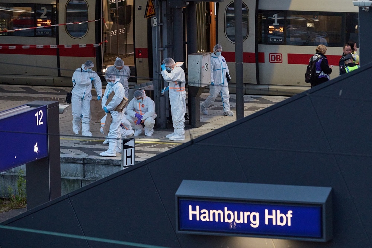 Policija po išpuolio Hamburgo stotyje sulaikė moterį