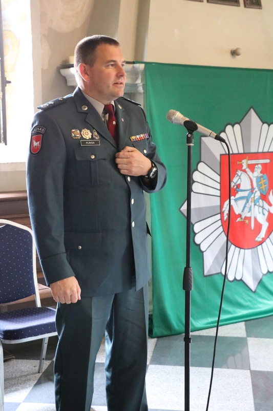 Apdovanoti policijos pareigūnai