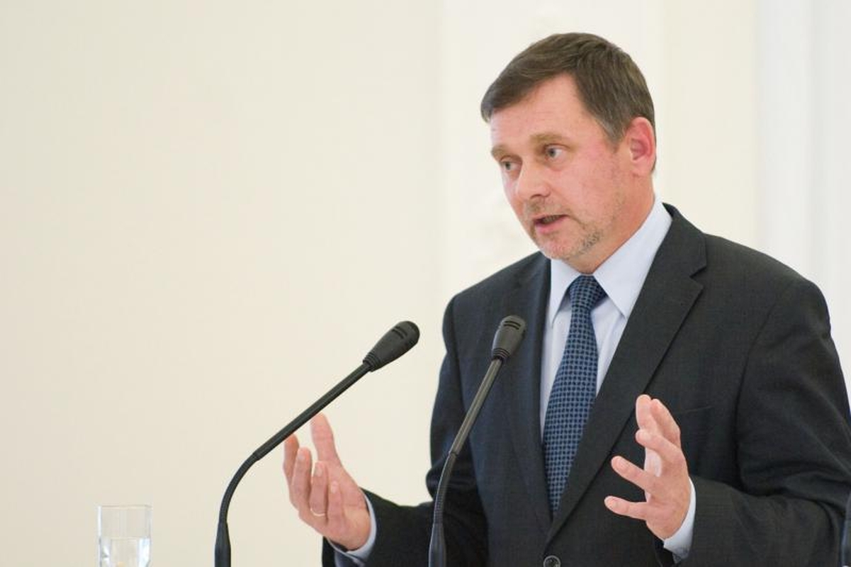 V.Stundys: egzamino palengvinimas diskriminuos kitus moksleivius