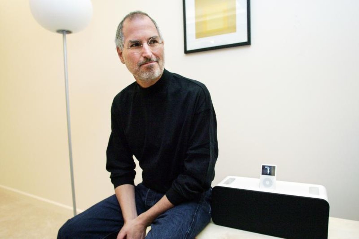 „Sony“ kurs filmą pagal Steve Jobs biografiją