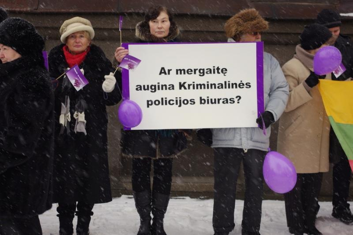 Po policijos langais piketavusiems drąsuoliams gresia nemalonumai