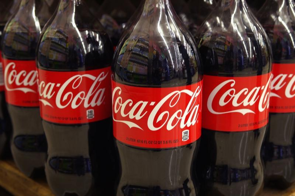 „Coca-Cola“ pradėjo gaminti butelius iš bioplastiko