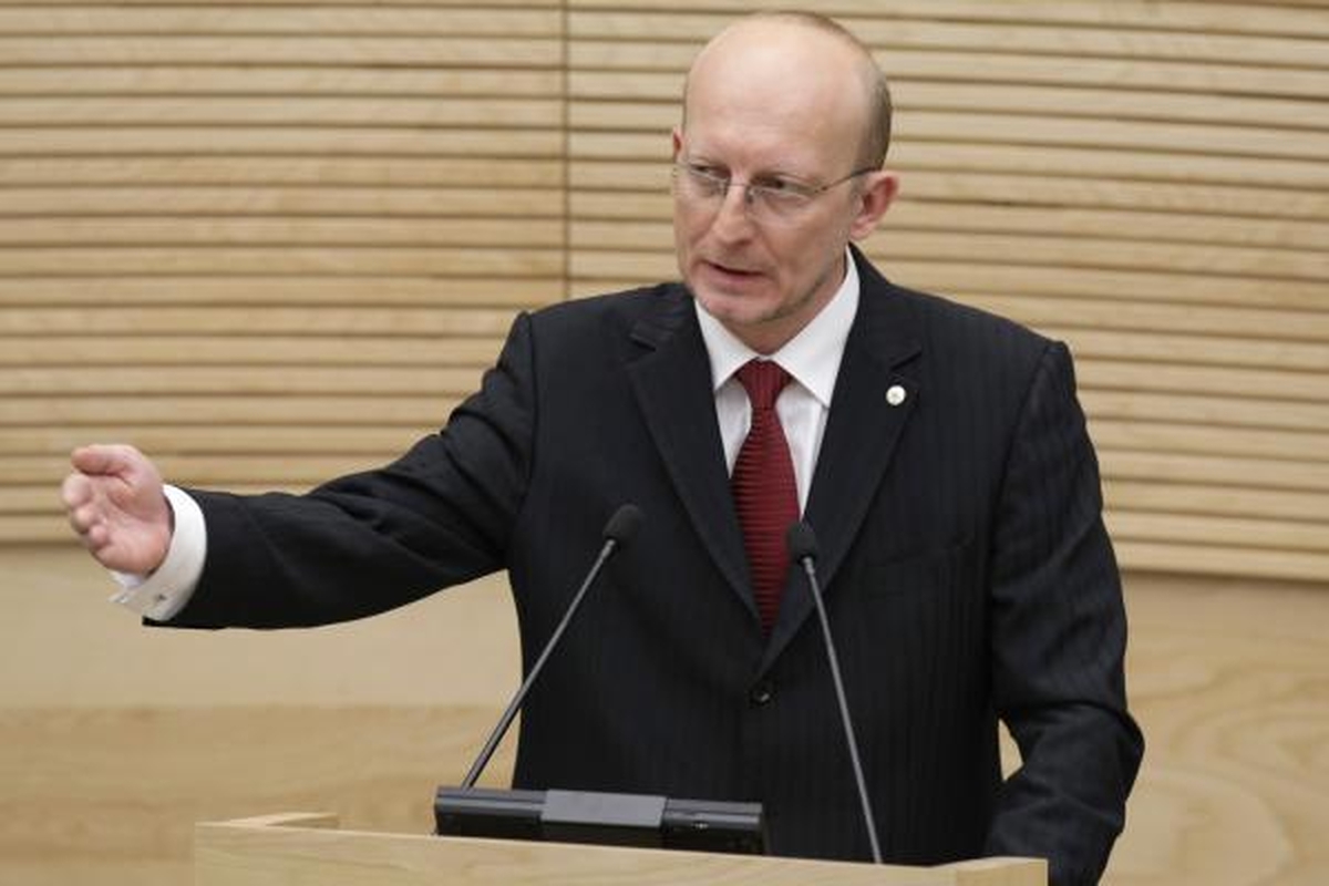 A.Valinskas išrinktas Seimo pirmininku