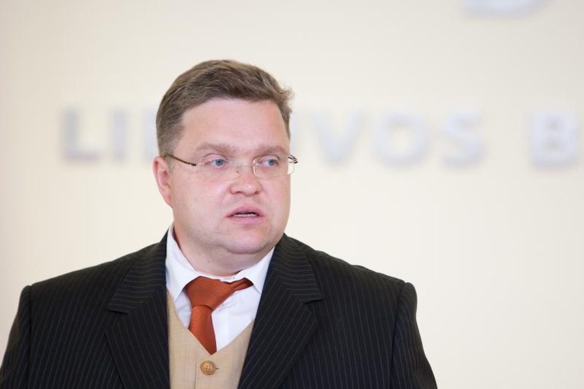 V.Vasiliauskas: nenacionalizavus „Snoro“, banko būtų laukęs bankrotas
