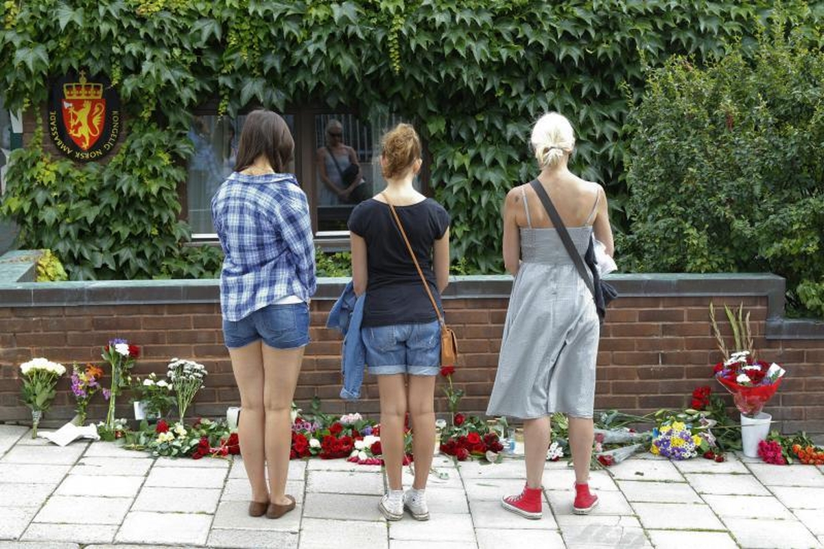 Tragedija Norvegijoje: tarp aukų - sosto įpėdinės įbrolis