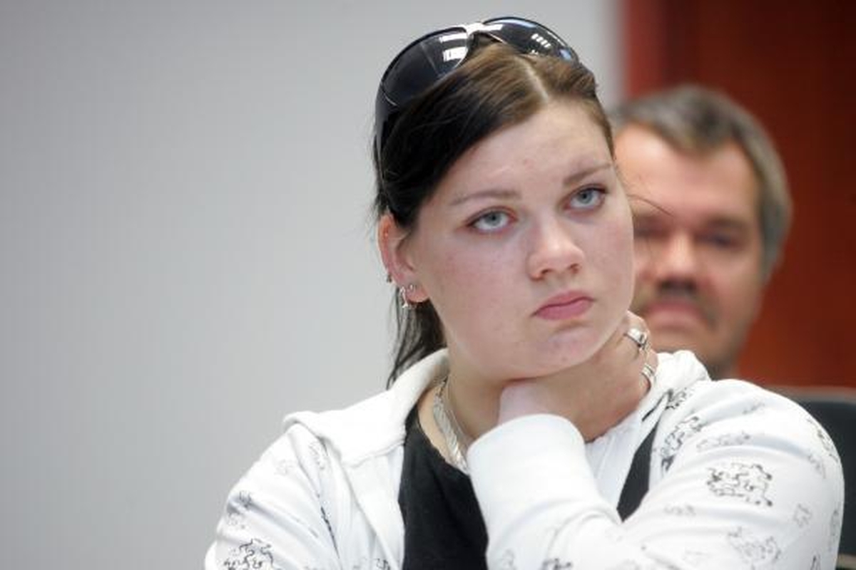Iš V.Iljinych nukentėjusi studentė prašo 10 tūkst. litų (papildyta 15.05 val.)
