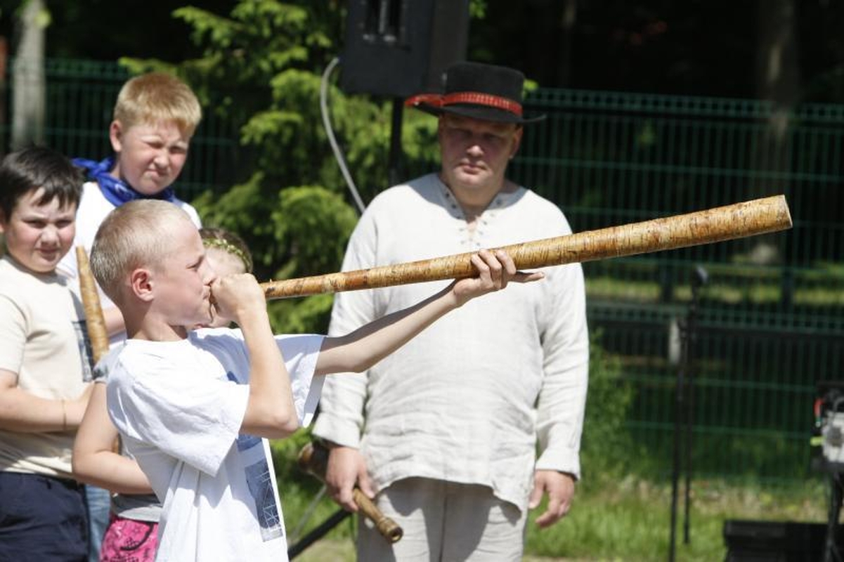 „Vėlungio“ stovykla  baigėsi dainomis   