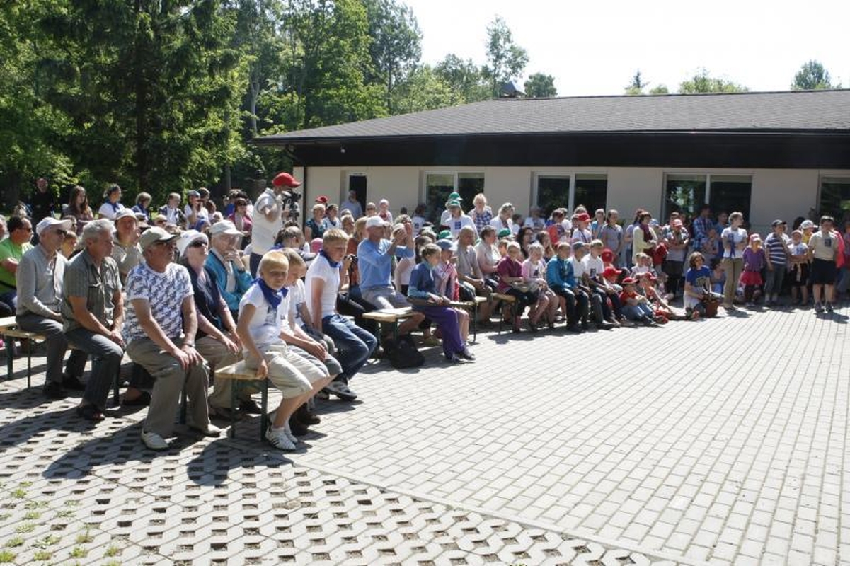 „Vėlungio“ stovykla  baigėsi dainomis   