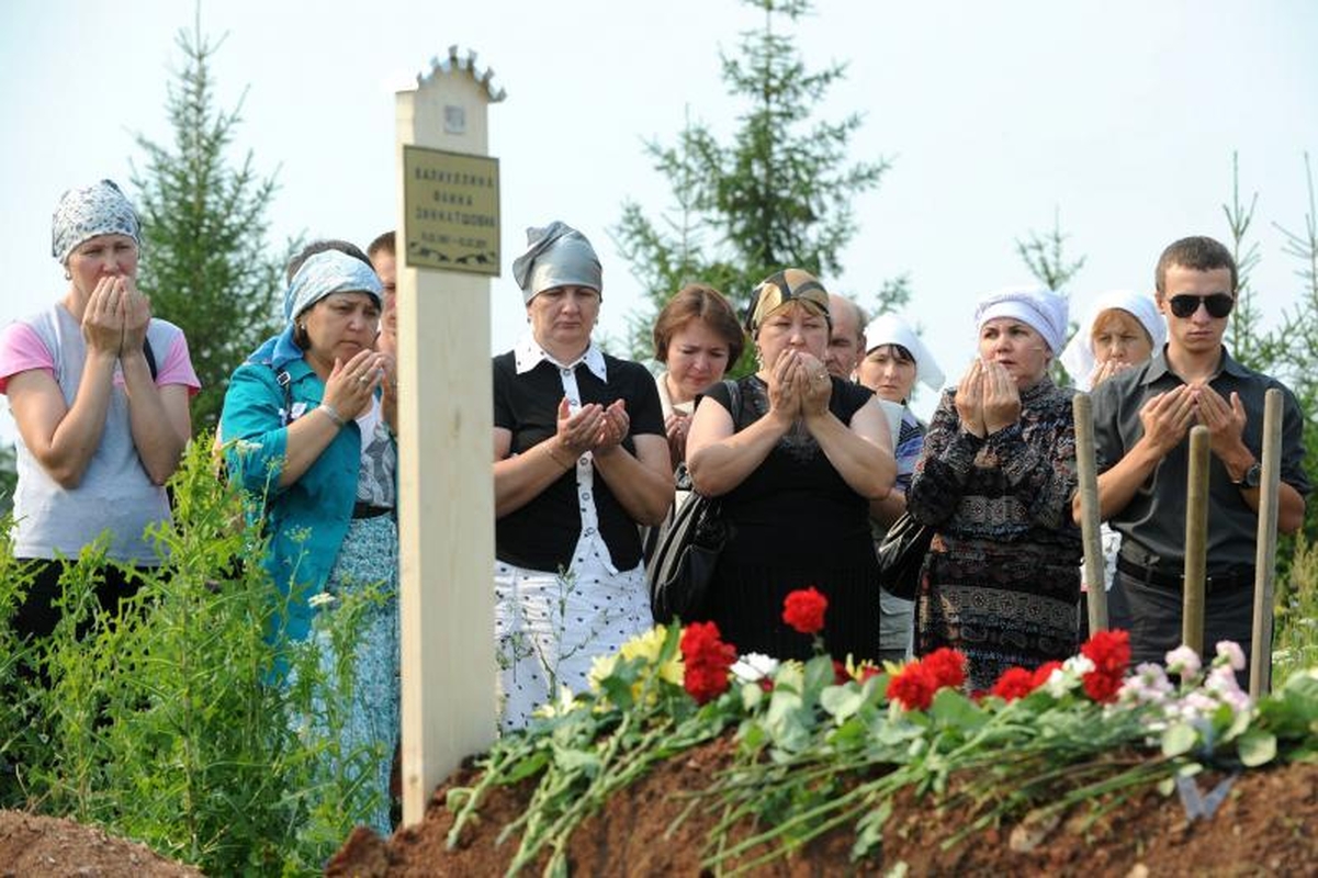 „Bulgarijos“ drama tebesitęsia, iškelta 90 kūnų