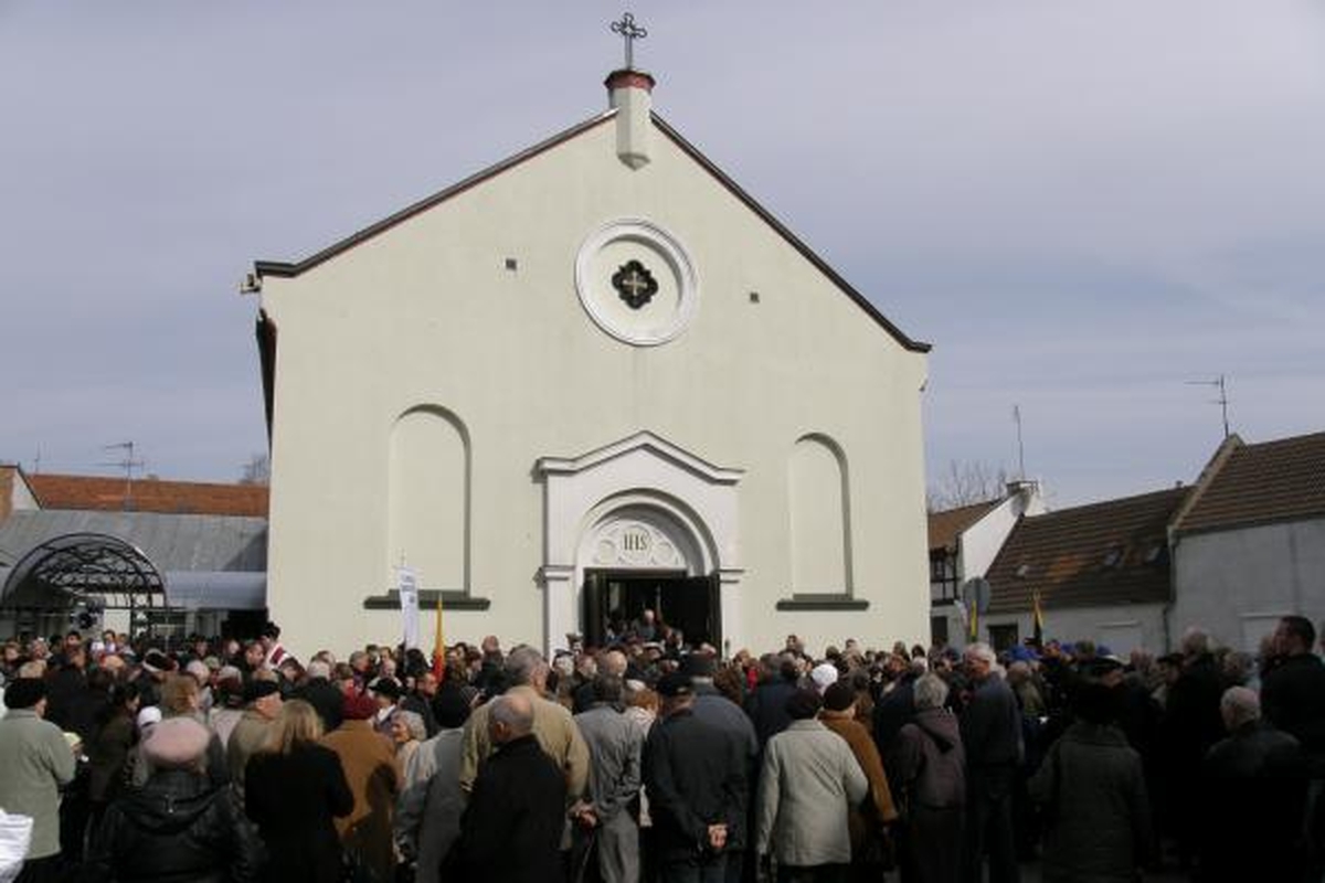 Kristaus kryžiaus kelią ėjo šimtai klaipėdiečių