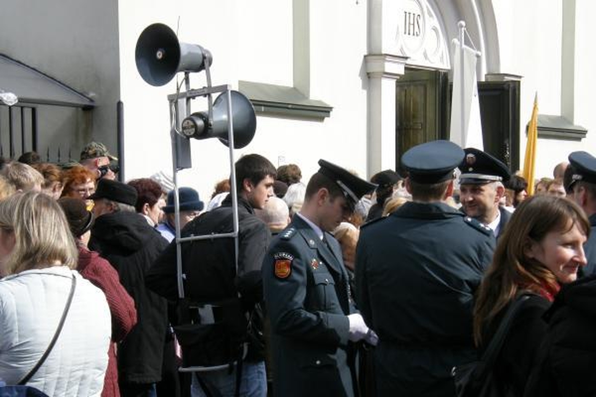 Kristaus kryžiaus kelią ėjo šimtai klaipėdiečių