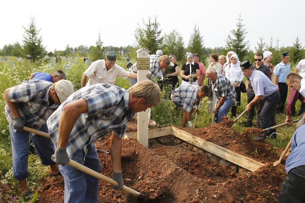 „Bulgarijos“ drama tebesitęsia, iškelta 90 kūnų