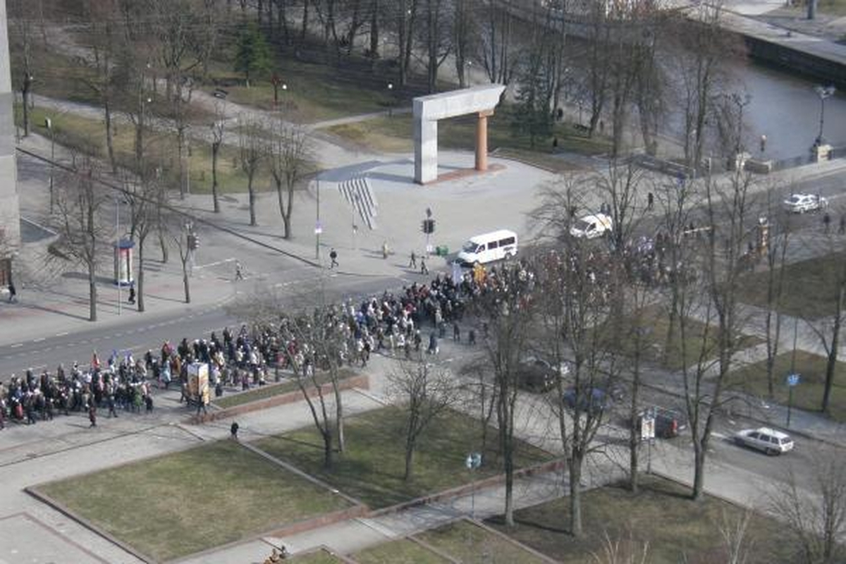 Kristaus kryžiaus kelią ėjo šimtai klaipėdiečių