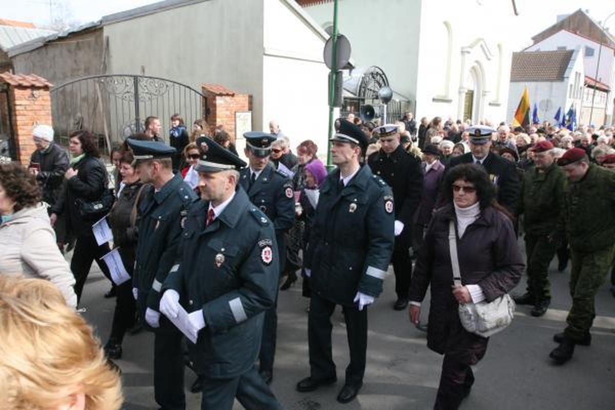 Kristaus kryžiaus kelią ėjo šimtai klaipėdiečių