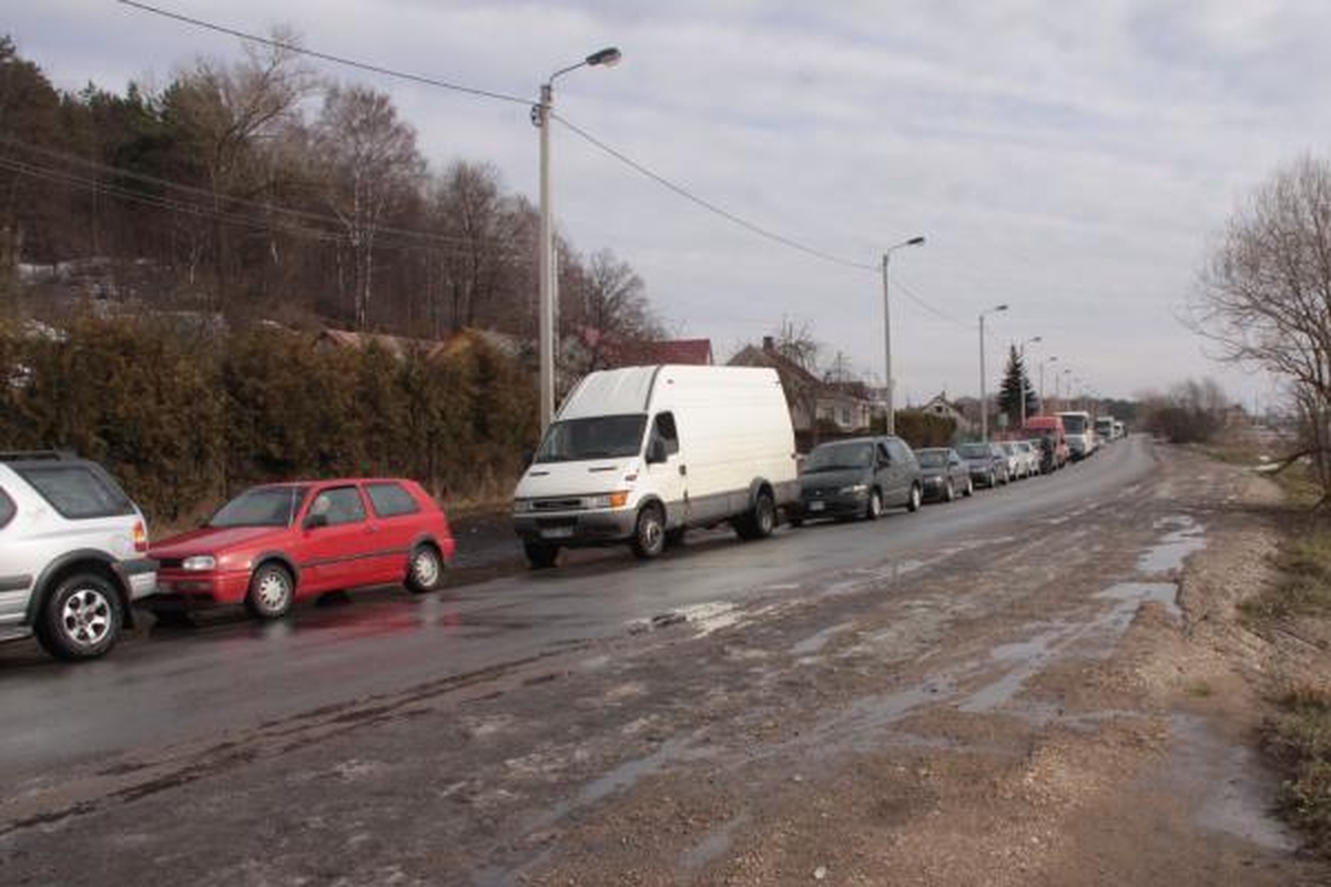 Susidūrę autobusai Kaune užtvėrė Raudondvario tiltą (papildyta)
