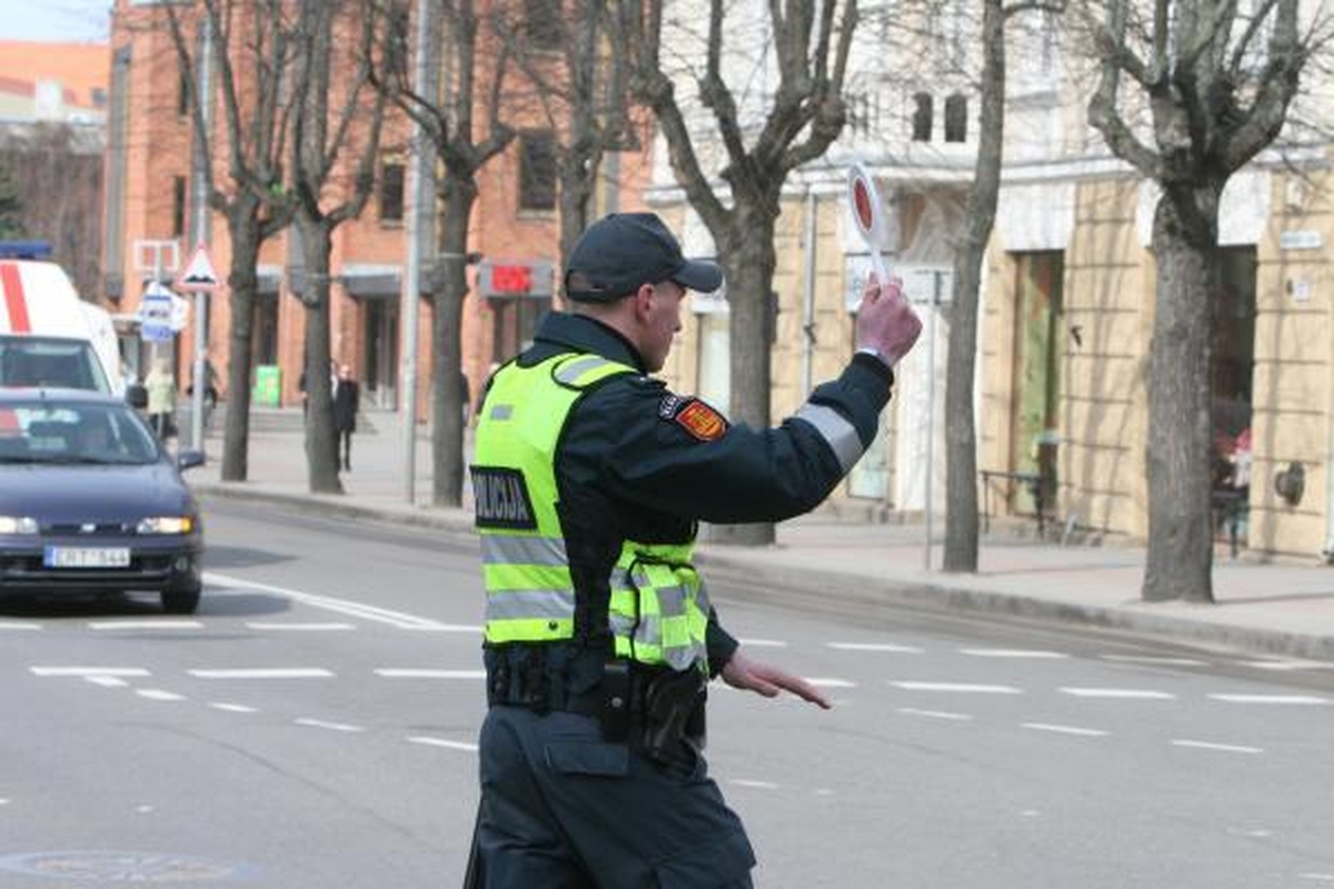 Kristaus kryžiaus kelią ėjo šimtai klaipėdiečių