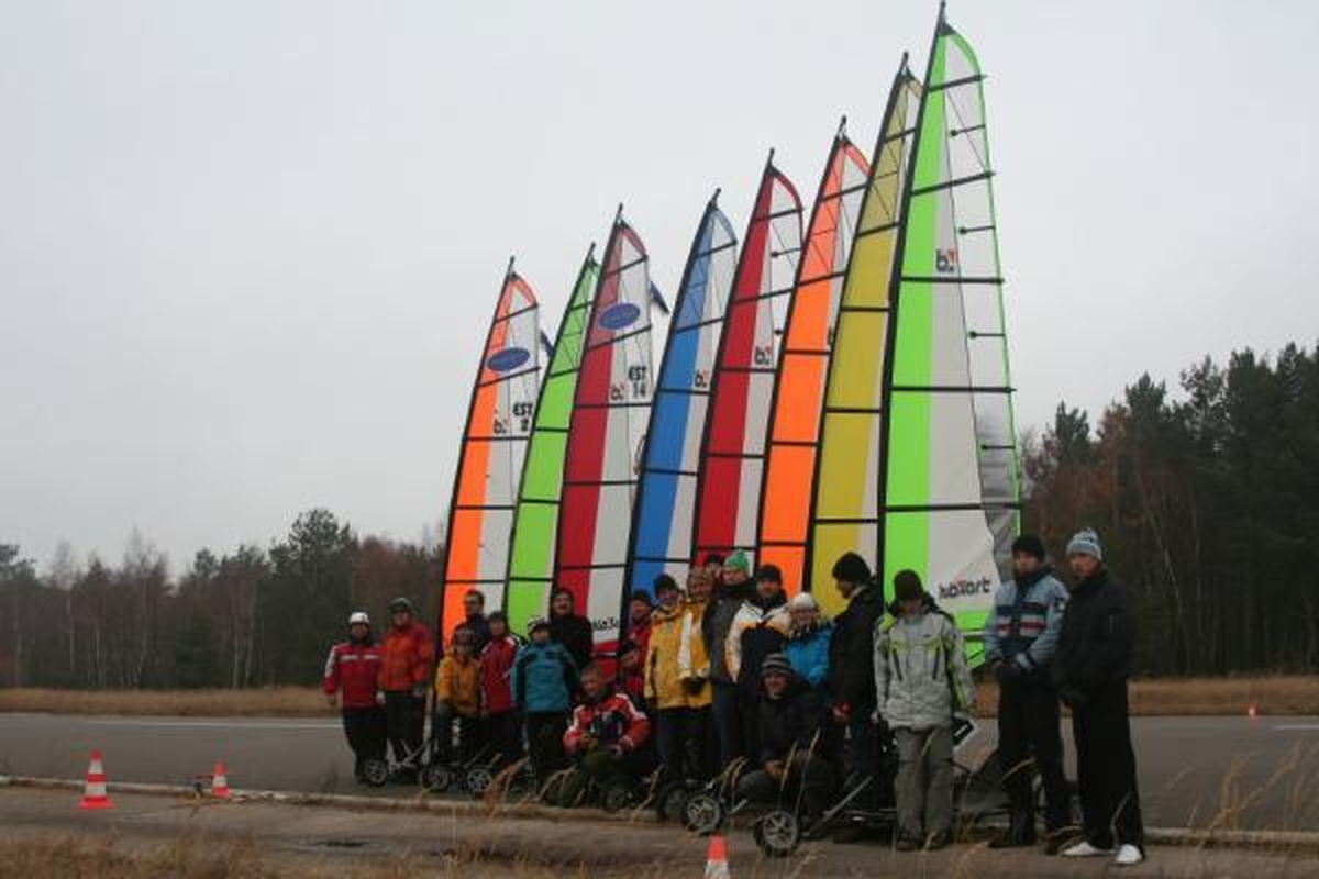 Vėjaračių čempionate buriuotojus lydėjo saulė ir vėjas
