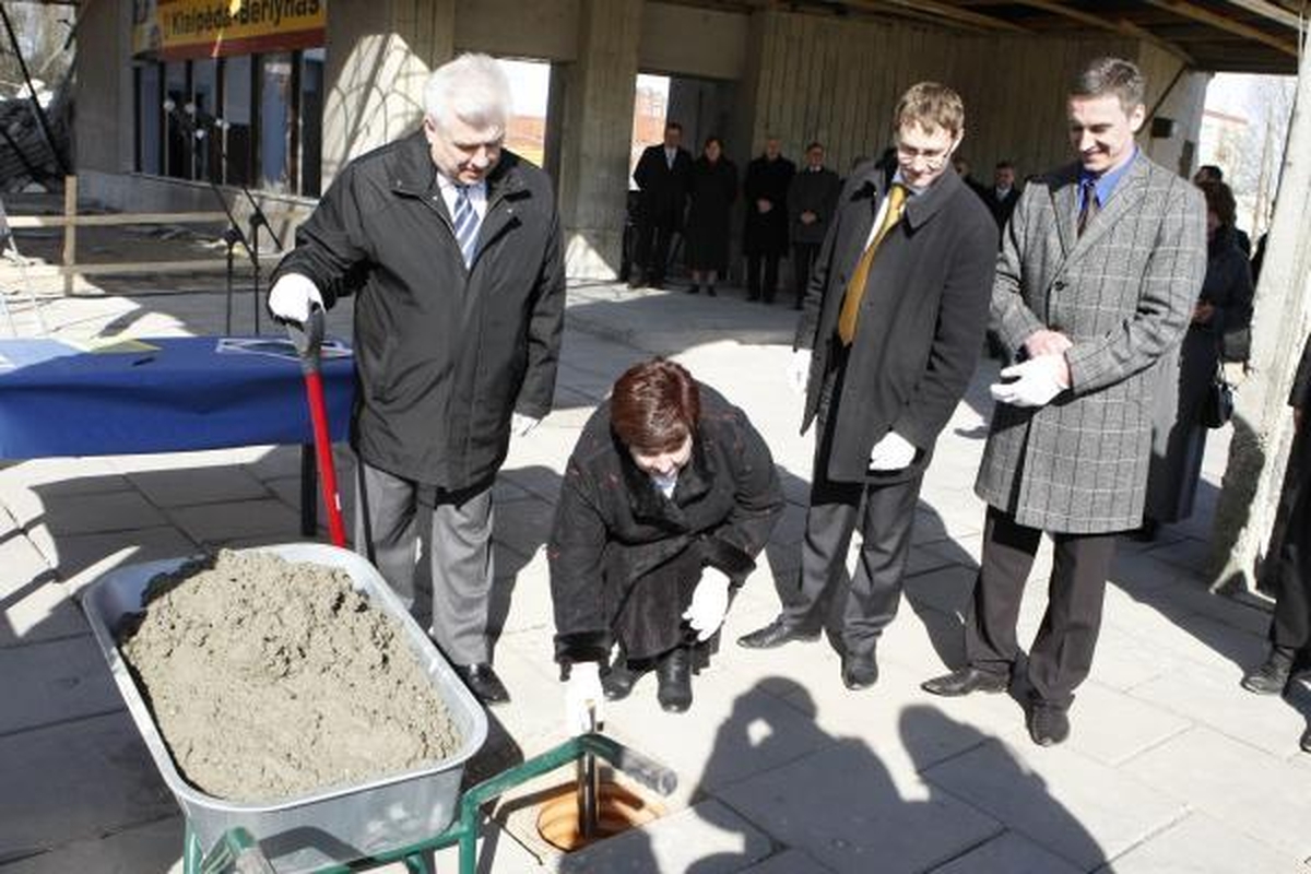 Paskelbta oficiali autobusų stoties statybų pradžia