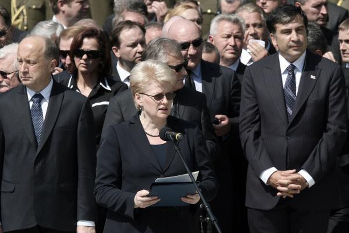 Prezidentas A.Brazauskas palaidotas 