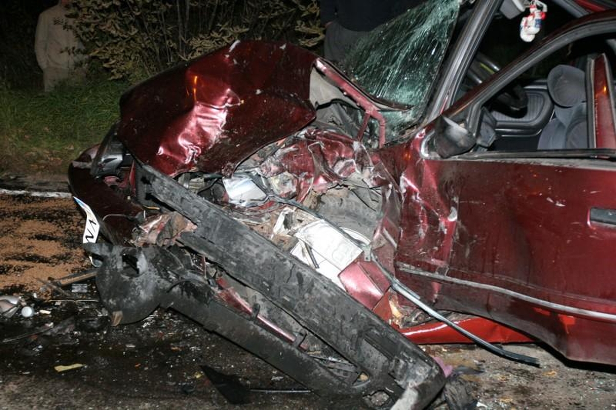 Vilniuje – kraupi automobilių kaktomuša, nukentėjo trys žmonės