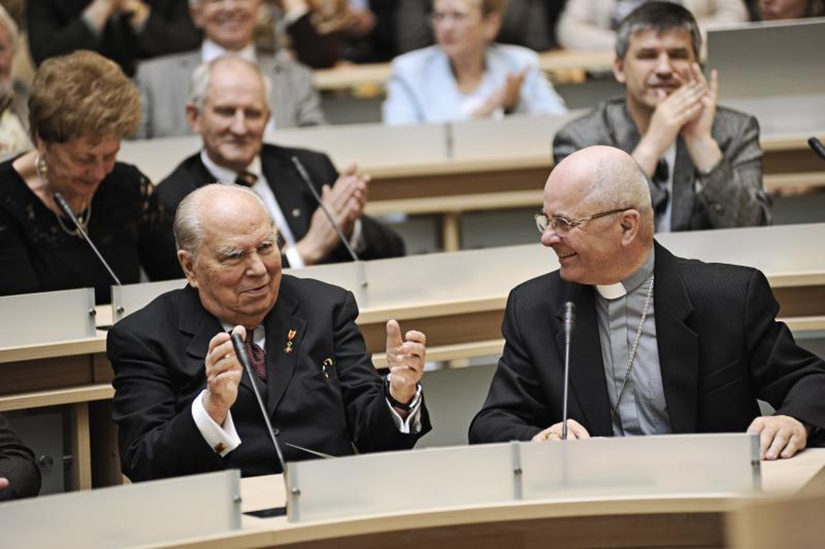 J.Brazaičio nuopelnai prisiminti konferencijoje
