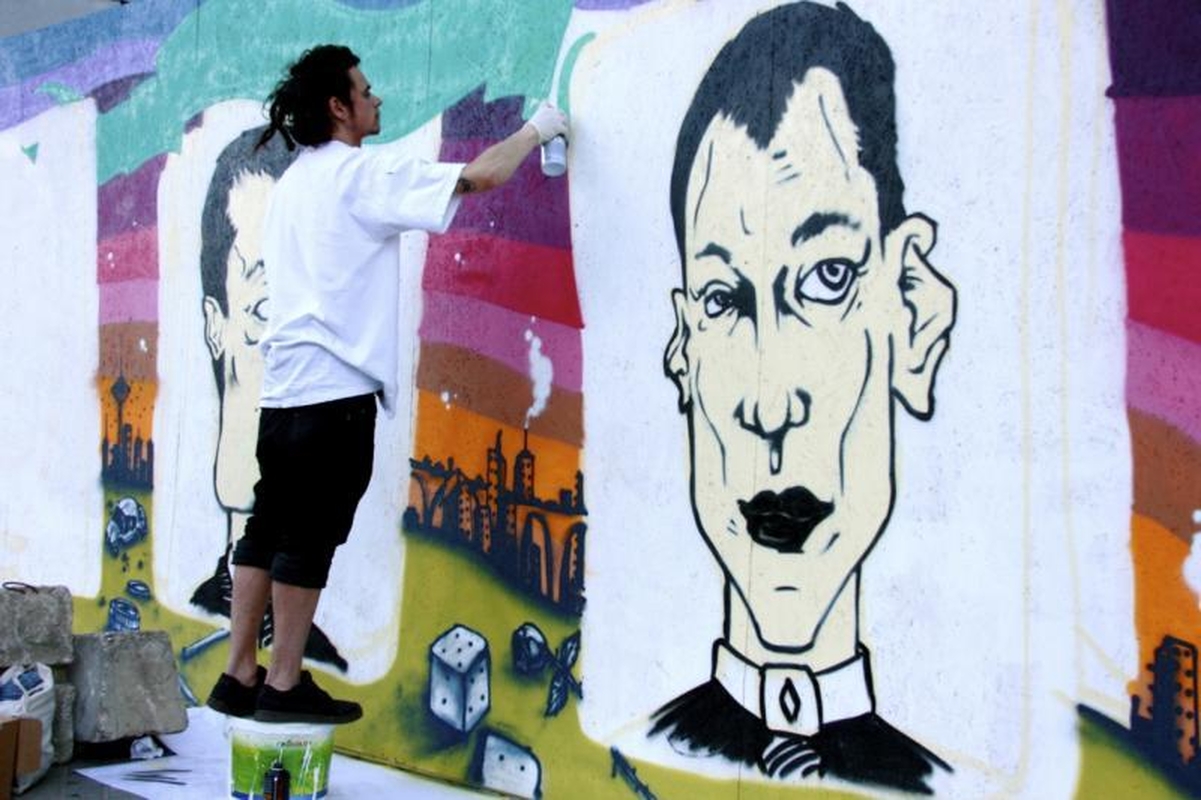 Graffiti piešinyje K.Kemzūra virto mafijos šeimos galva