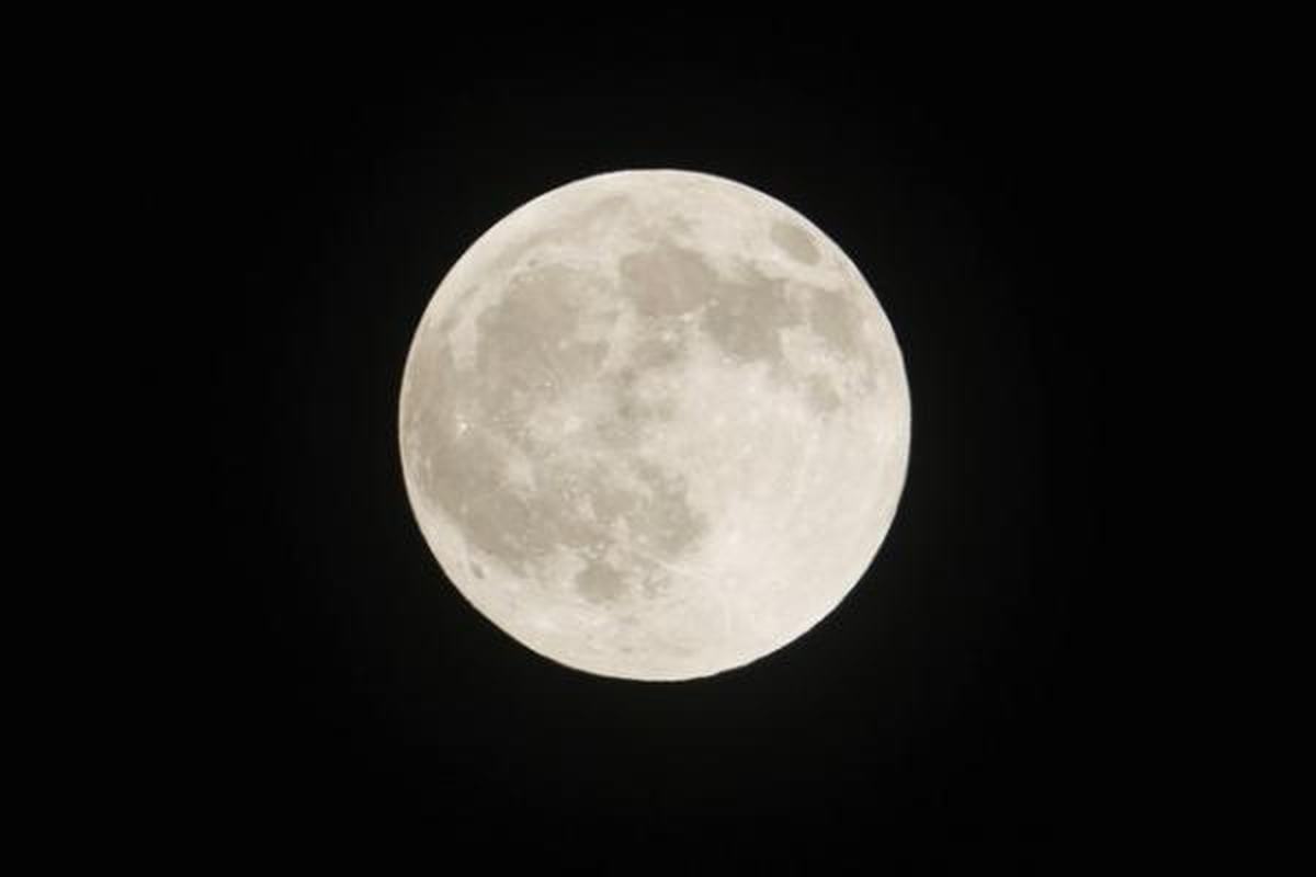 Visiškas Mėnulio užtemimas turėjo matytis ir Lietuvoje (papildyta)