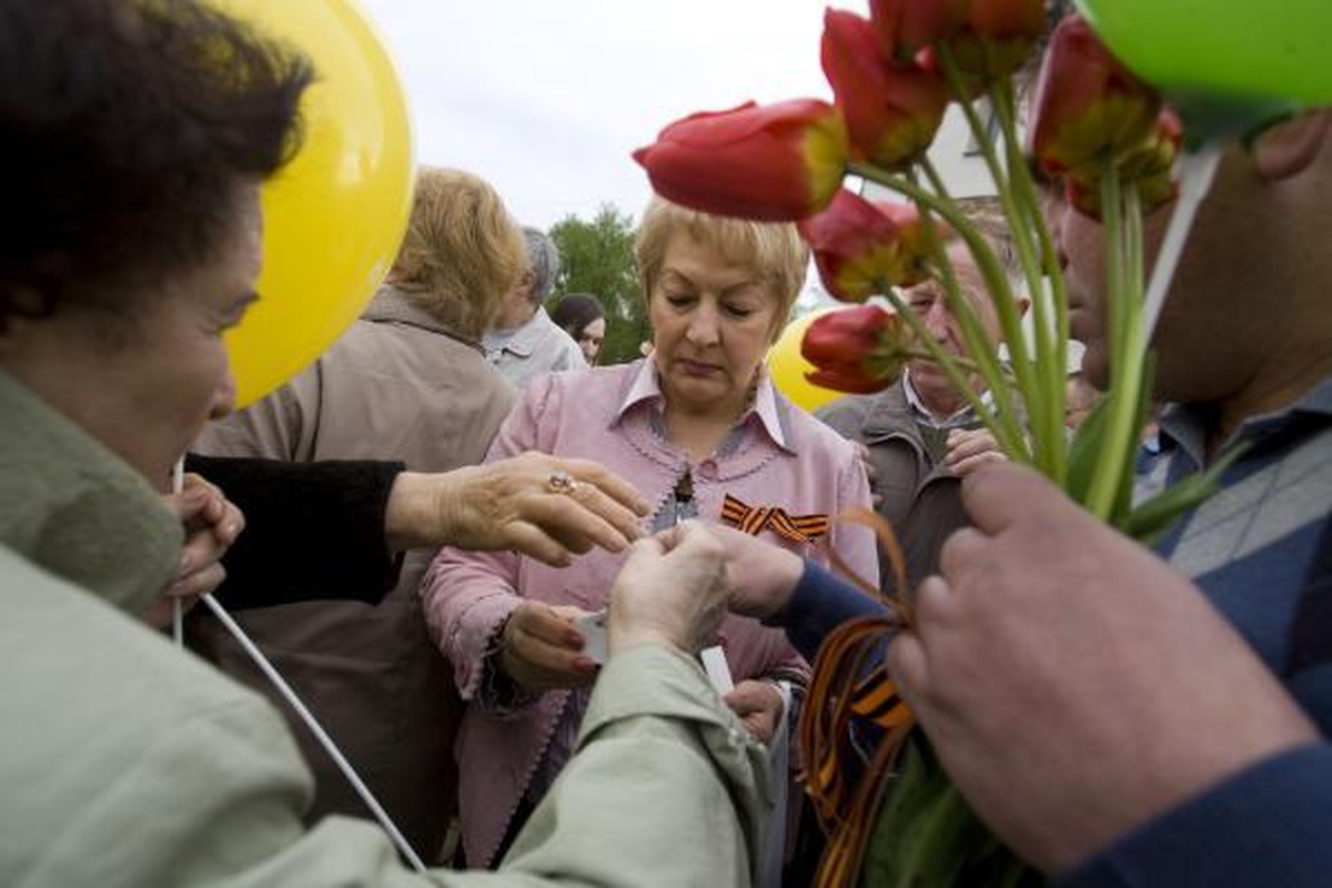 Veteranų eitynes Vilniuje lydėjo priešiški šūkiai (papildyta 15.50 val.)