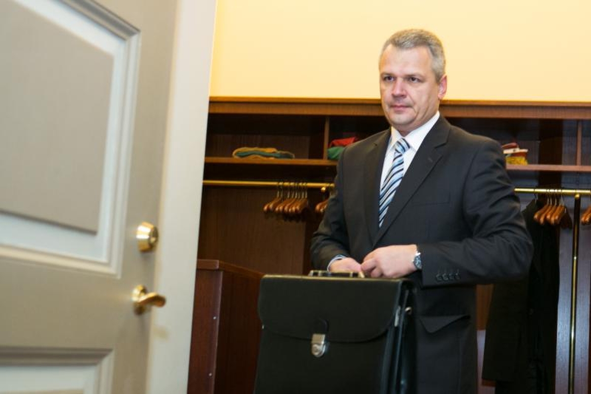 „Darbiečių“ kandidatas į žemės ūkio ministrus – nekalbus