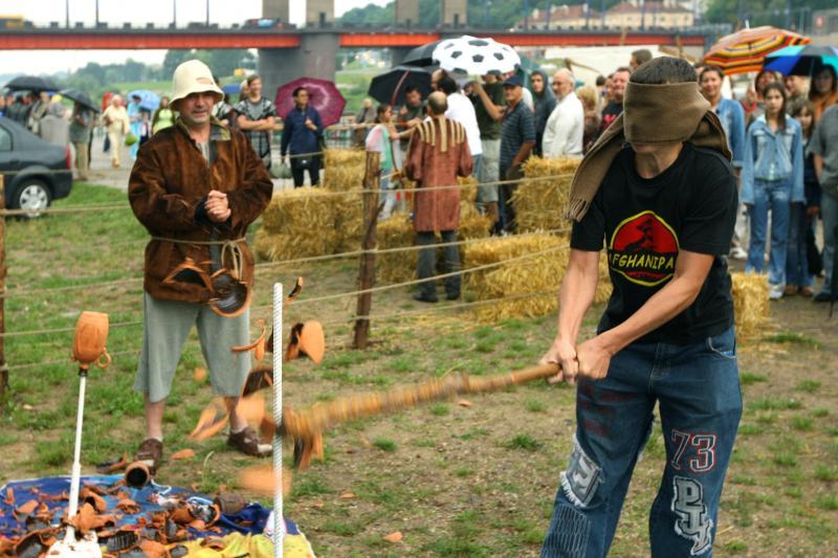 Hanzos dienų akcentai - naktinis ugnies šou ir oro balionų fiesta