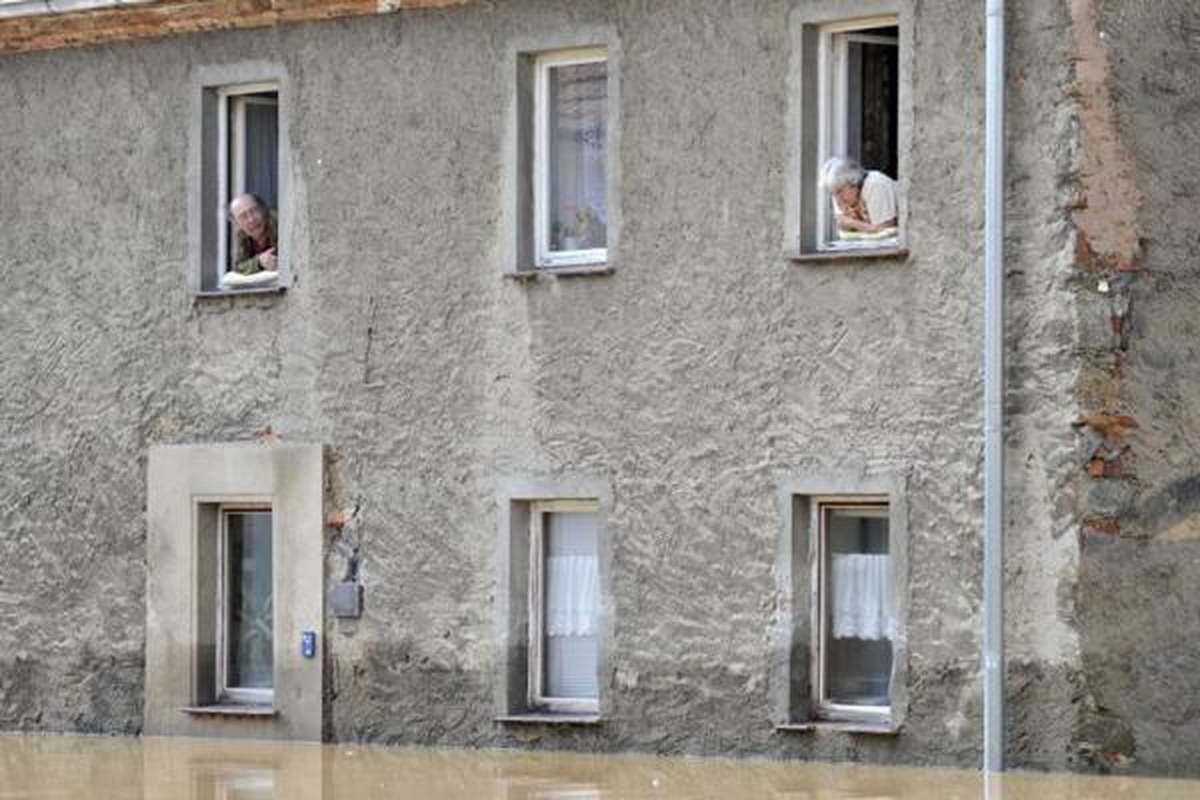 Liūtys ir potvyniai vėl užklupo Lenkiją ir jos kaimynes