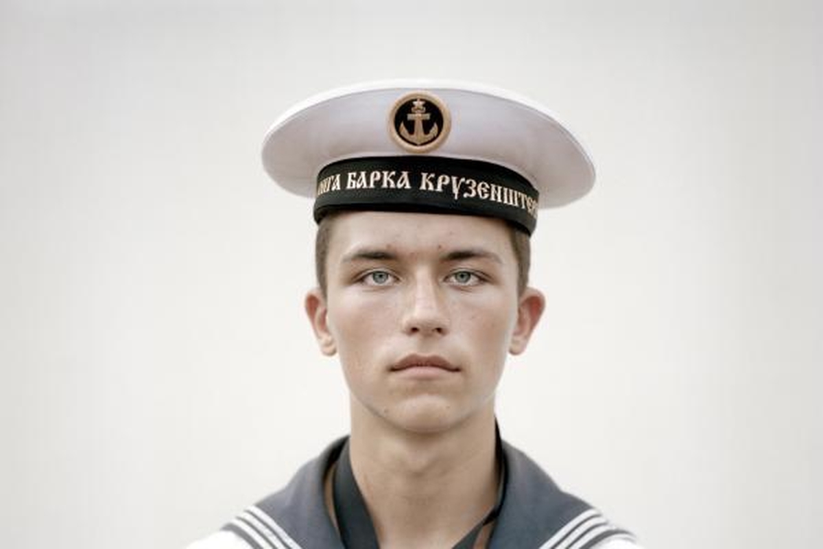 "World Press Photo" konkursą laimėjo nuo vyro smurto nukentėjusią afganę vaizduojanti nuotrauka