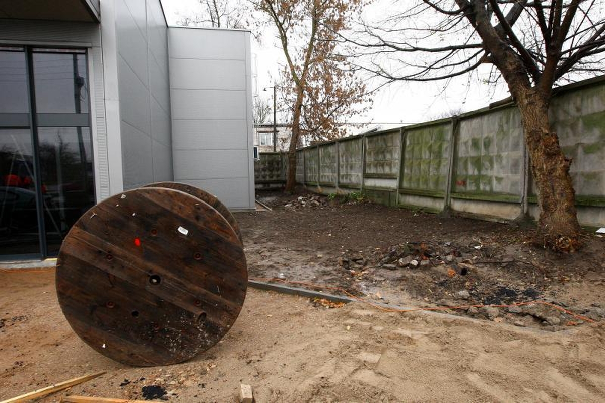 Kaip po šiukšlių krūva atsirado 7 kilogramai trotilo?
