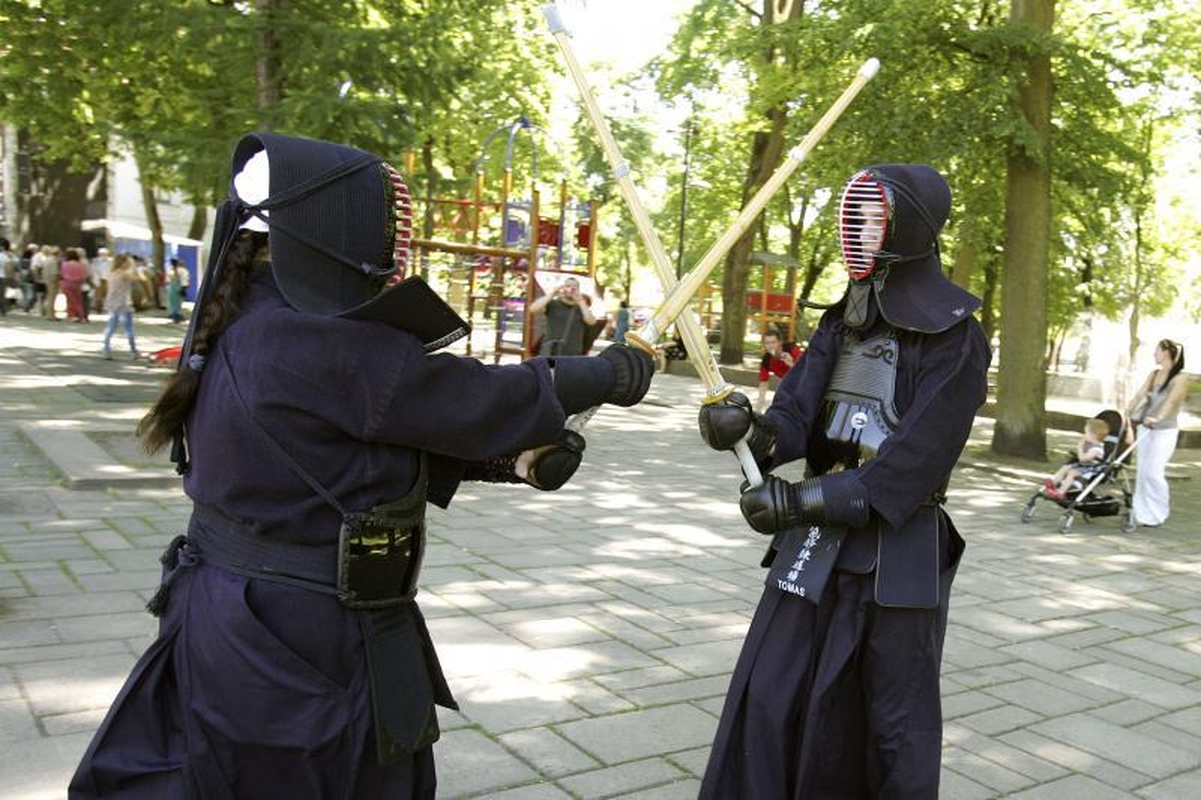 "Kultūrų tiltai": nuo indėnų mandalų iki japonų hieroglifų
